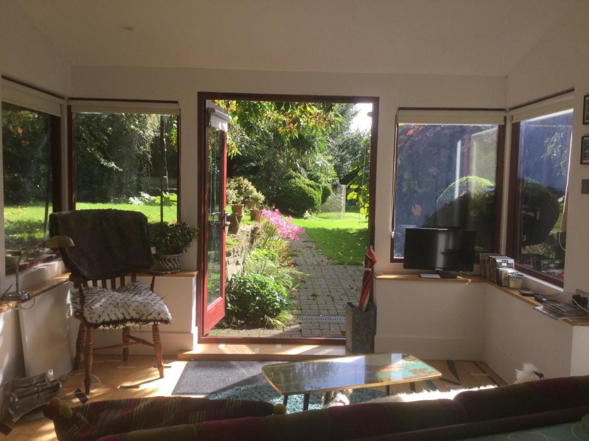Unique Artists Studio With A Private Garden. Pewsey Exterior photo